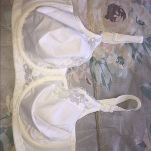 Playtex ‘Support Can Be Beautiful’ Bra